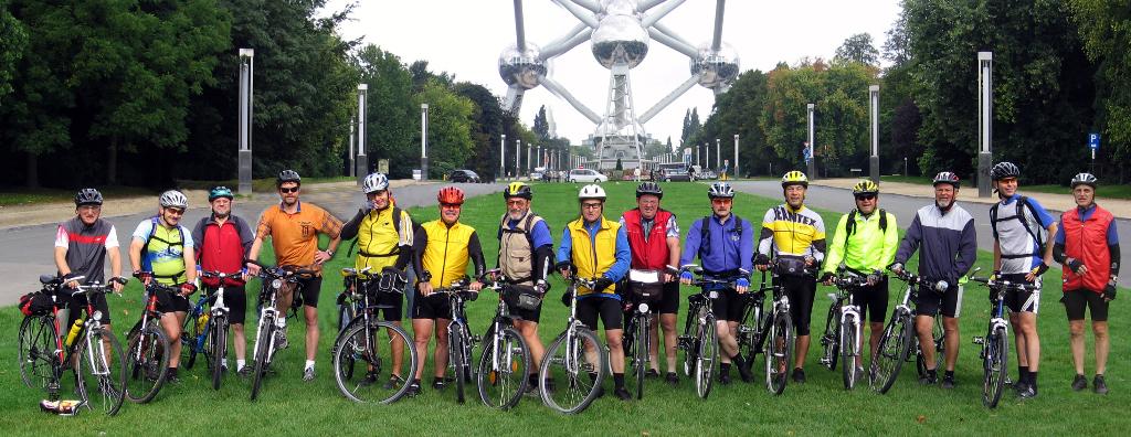 Die Radsportgruppe bei der 20. Jubilumstour in Brssel