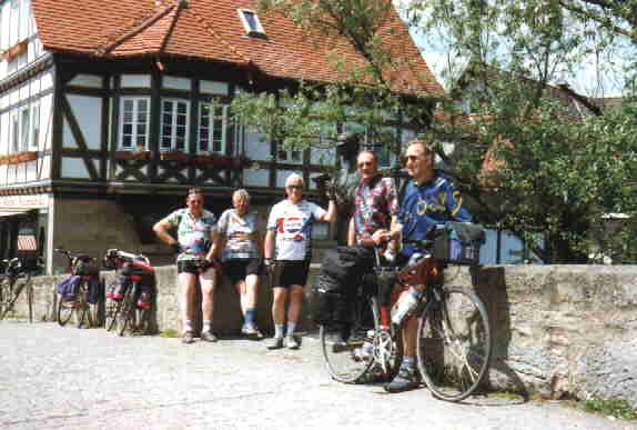 Auf der Bartenwetzerbrcke in Melsungen